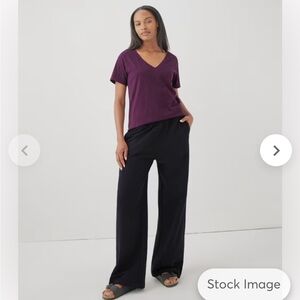 Women's celestial Relaxed Slub V-Neck Tee